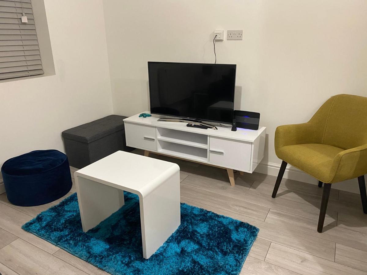 Marie'S Serviced Apartments- 2 Bedroom City Stay Бедфорд Екстериор снимка